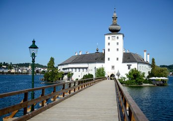 Brücke zum Schloß Ort, (c) Karl Heinz Ruber