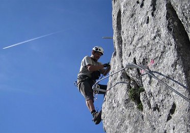 Sehr steile und schwierige Kletterei | © www.bergsteigen.com