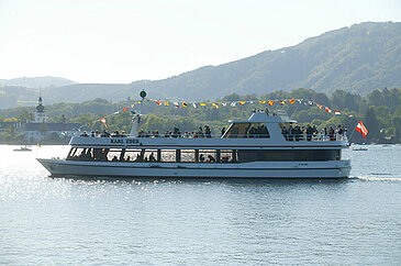 Motorschiff Karl Eder, (c) traunseeschifffahrt.at