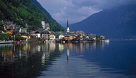 Ortsansicht mit Hallstättersee, (c) Oberösterreich Tourismus GmbH, Himsl